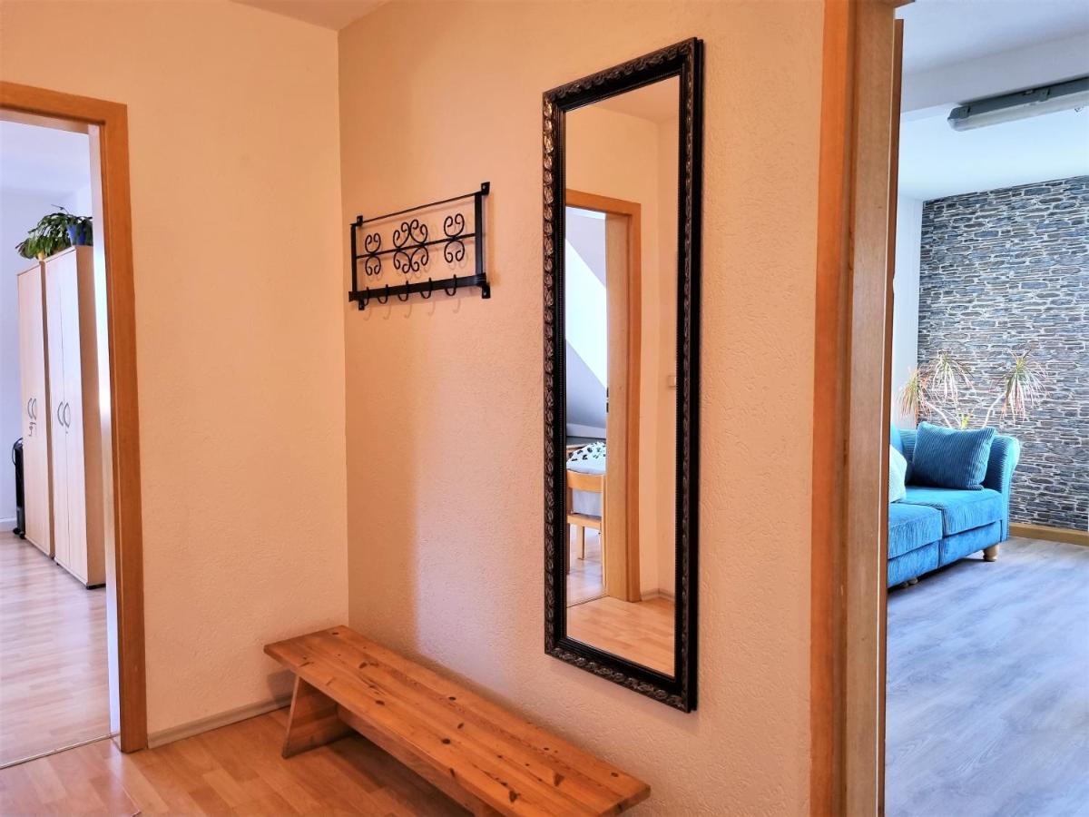 Apartment Bayreuth, Grosse Ferienwohnung Im Haus Mit Kunst, 3 Schlafzimmer, Kueche, Parkplatz מראה חיצוני תמונה