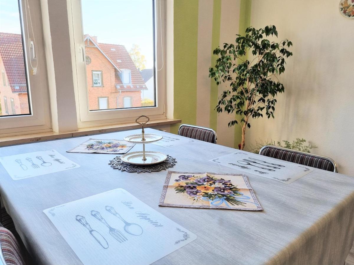 Apartment Bayreuth, Grosse Ferienwohnung Im Haus Mit Kunst, 3 Schlafzimmer, Kueche, Parkplatz מראה חיצוני תמונה